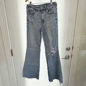 American Eagle Next Level Stretch Distressed Flare Jeans Sz 6